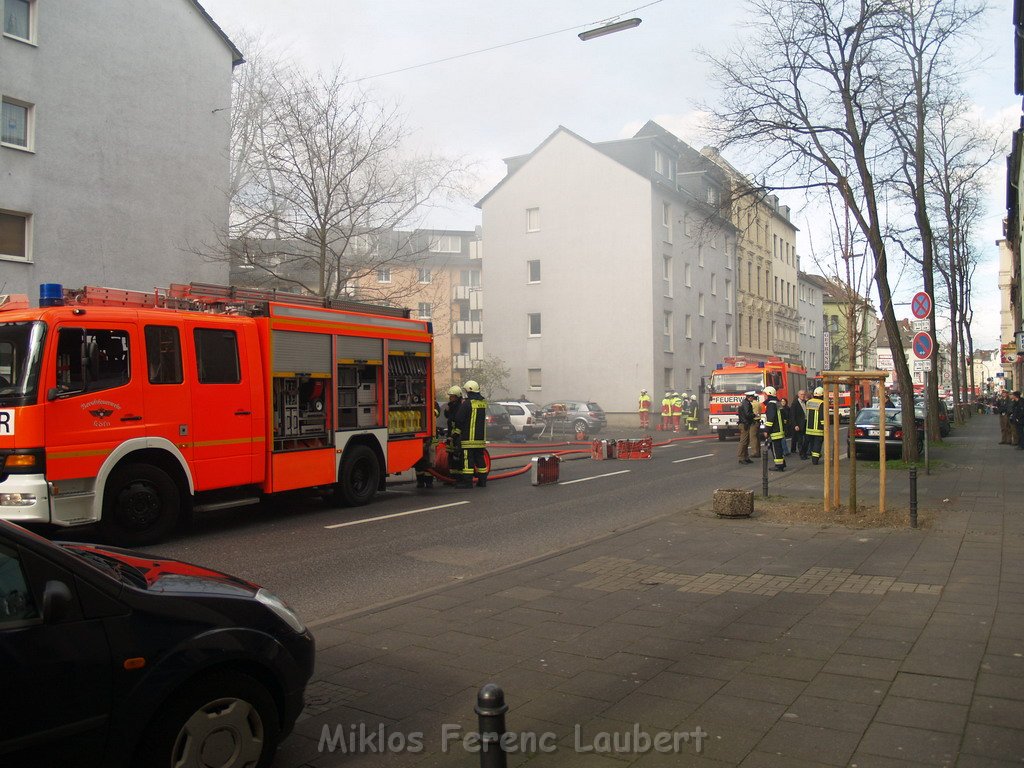 Dachgeschossbrand Koeln Muelheim Duennwalderstr  043.JPG